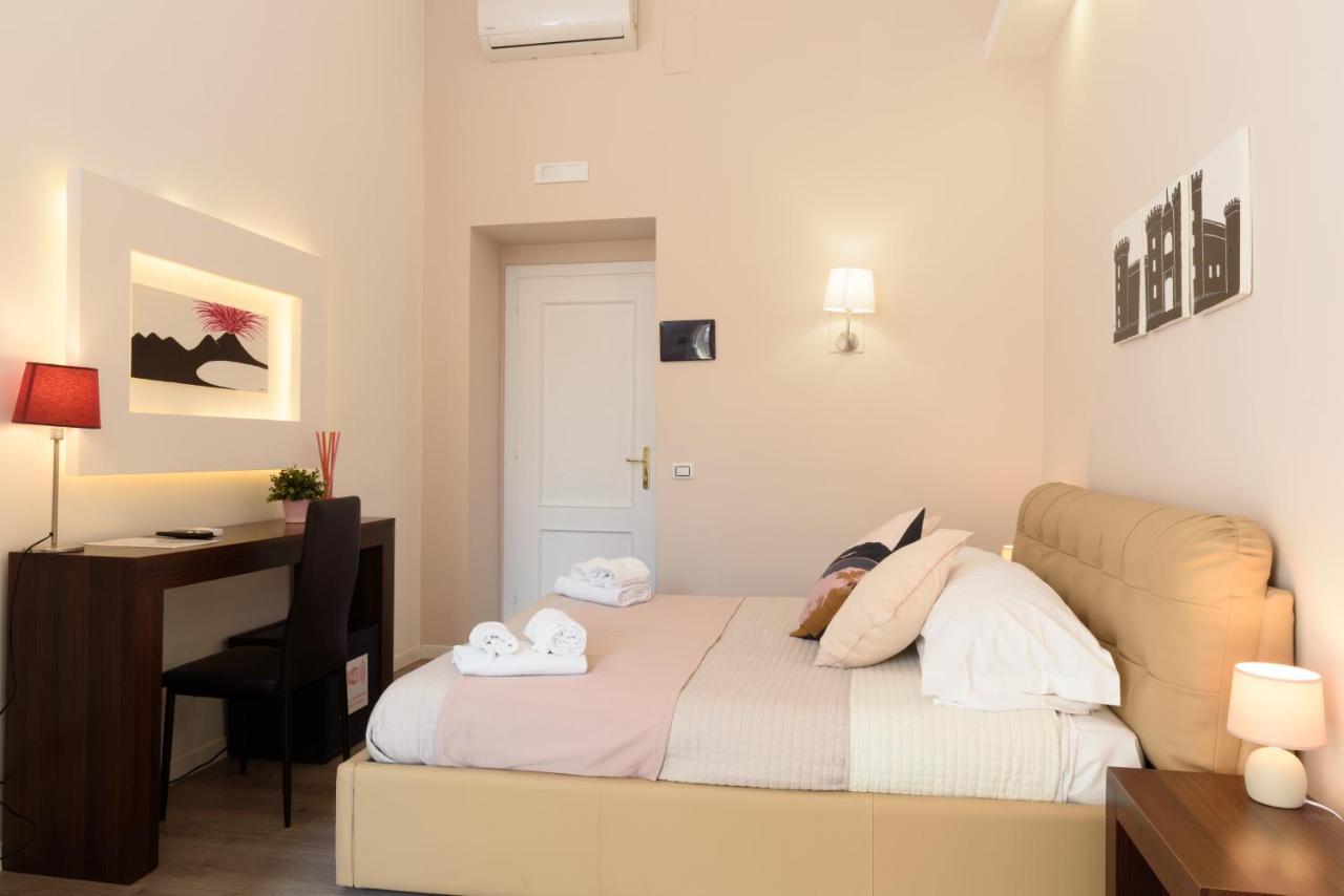 Domus Angioina Bed & Breakfast Naples Exterior photo