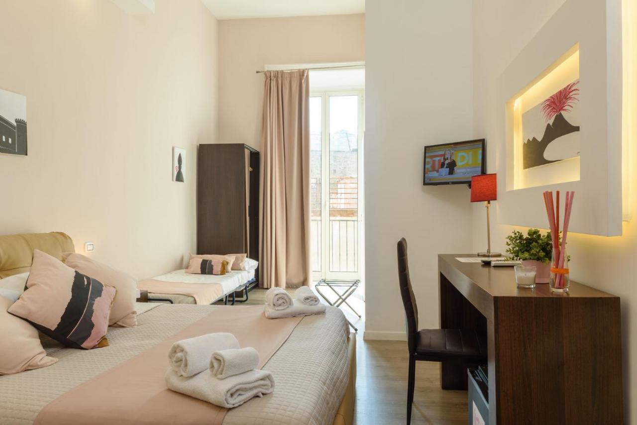 Domus Angioina Bed & Breakfast Naples Exterior photo