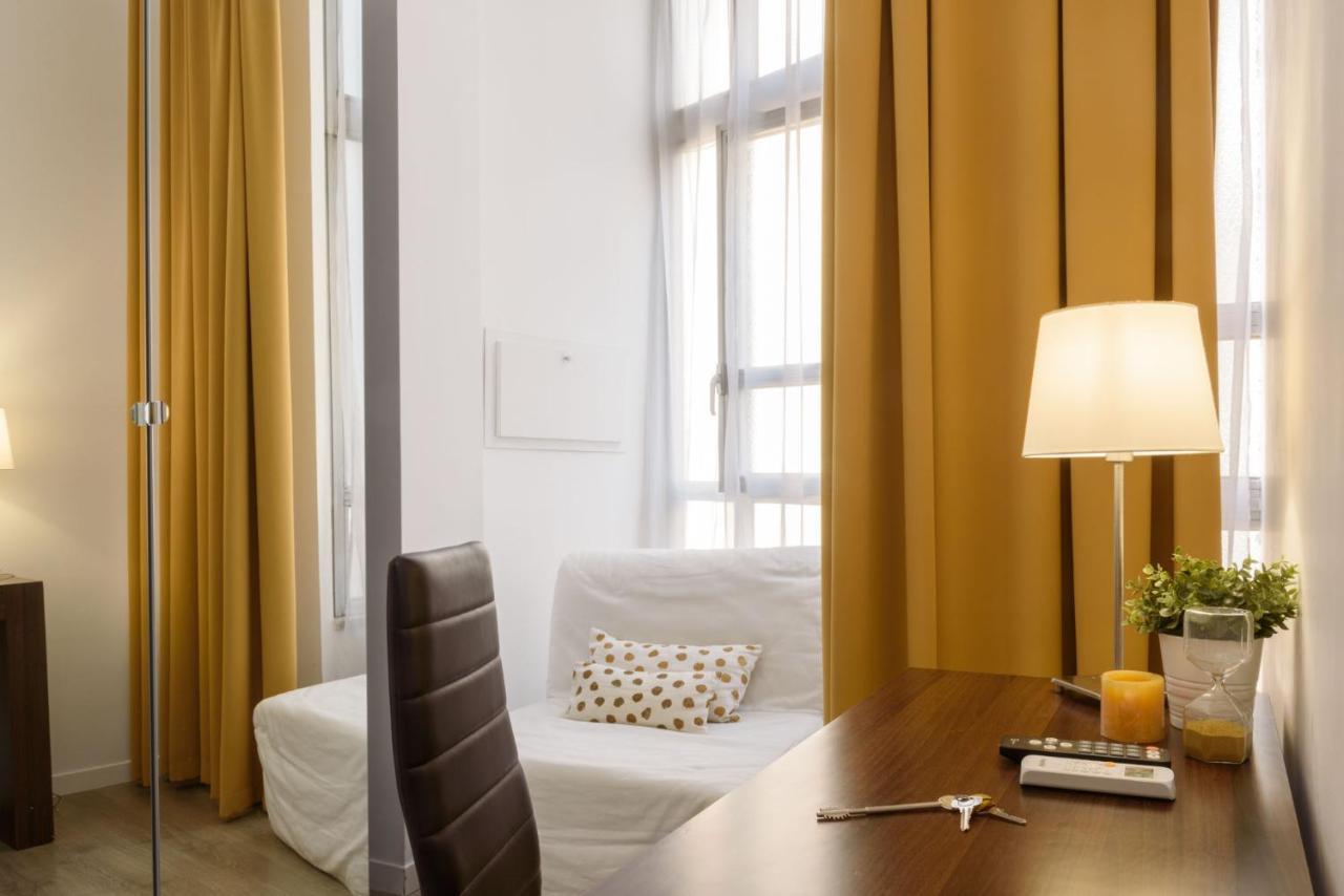 Domus Angioina Bed & Breakfast Naples Exterior photo
