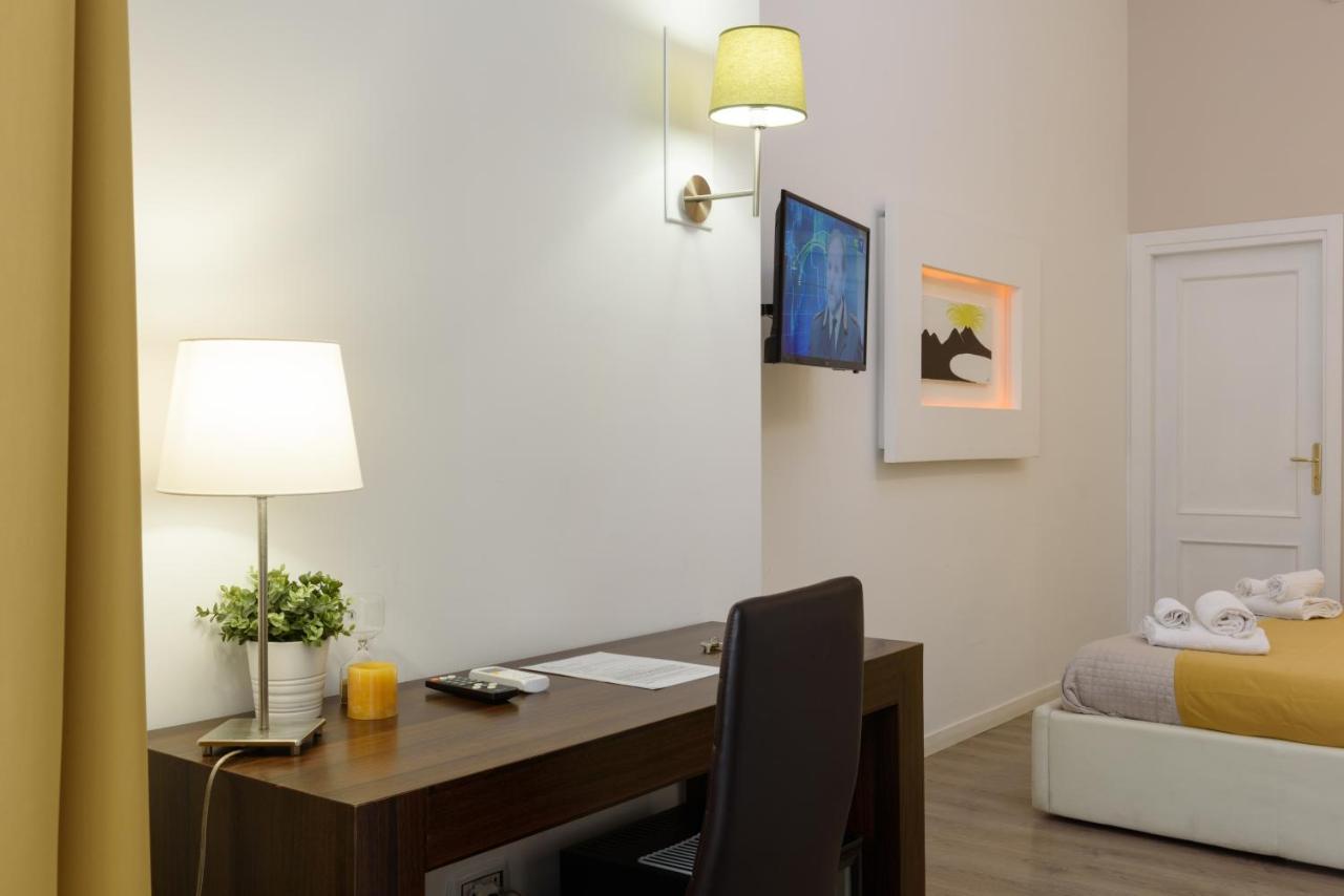 Domus Angioina Bed & Breakfast Naples Exterior photo