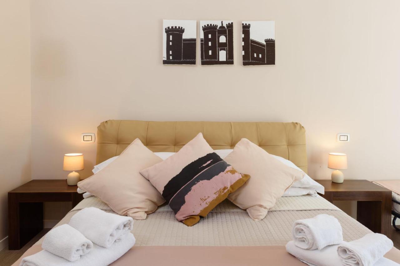 Domus Angioina Bed & Breakfast Naples Exterior photo